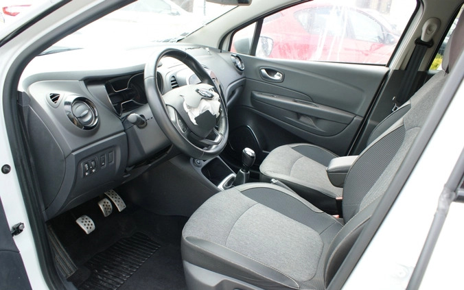 Renault Captur cena 25800 przebieg: 49000, rok produkcji 2019 z Iwonicz-Zdrój małe 46